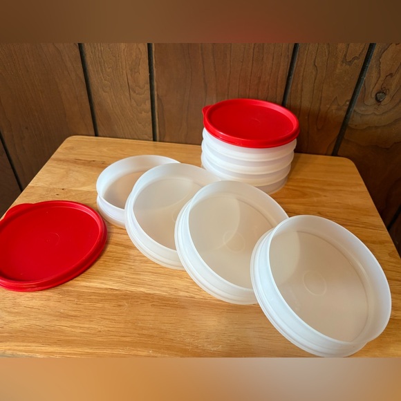 Tupperware Hamburger Keepers - Picture 3 of 5
